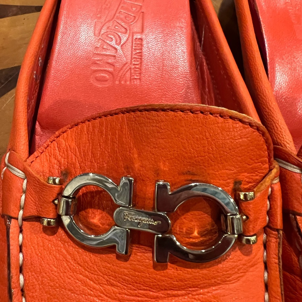 Salvatore Ferragamo Women’s Orange Viggio Apron-Toe Leather Mules Size 8 Slip On - Picture 4 of 10